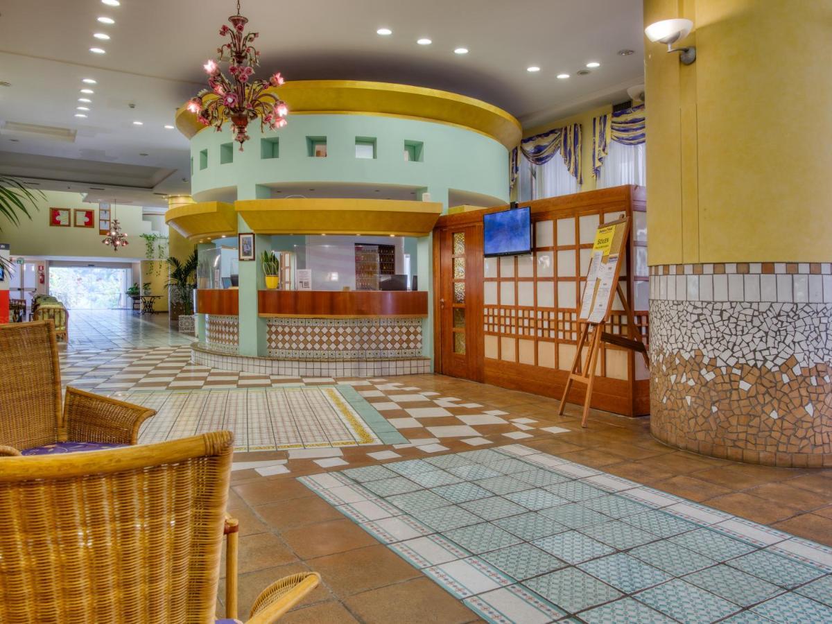 Hotel Olimpo Le Terrazze Летояни Екстериор снимка