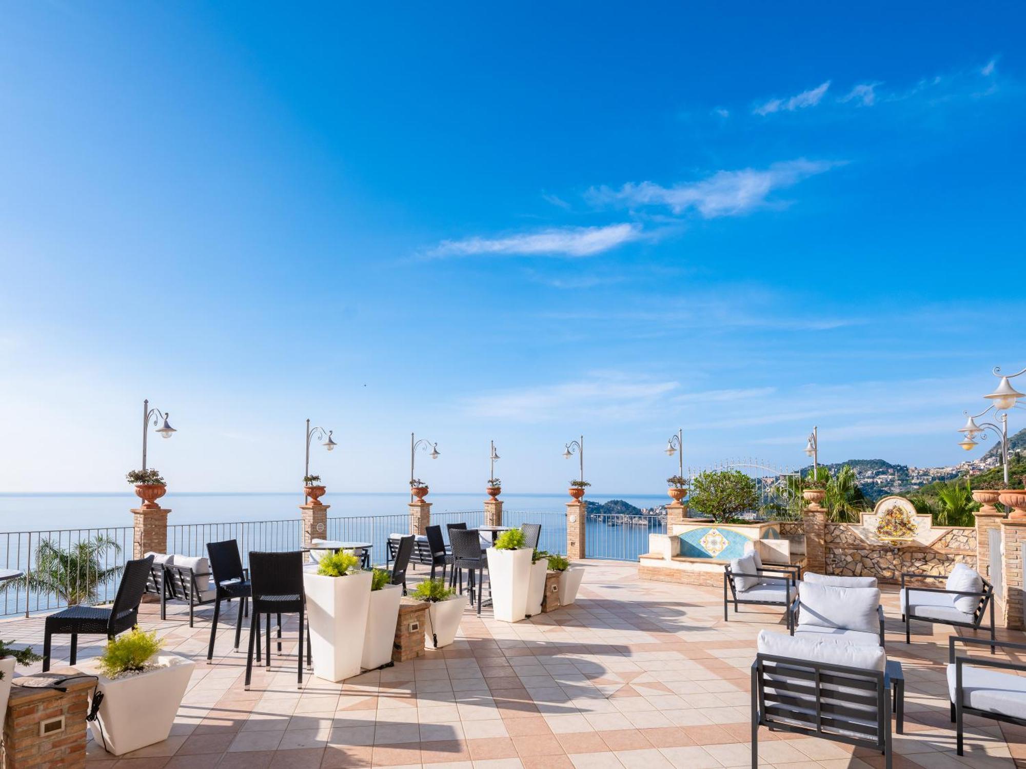 Hotel Olimpo Le Terrazze Летояни Екстериор снимка