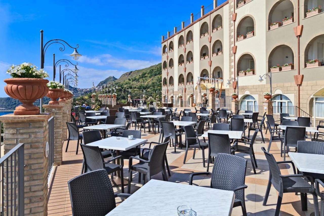 Hotel Olimpo Le Terrazze Летояни Екстериор снимка