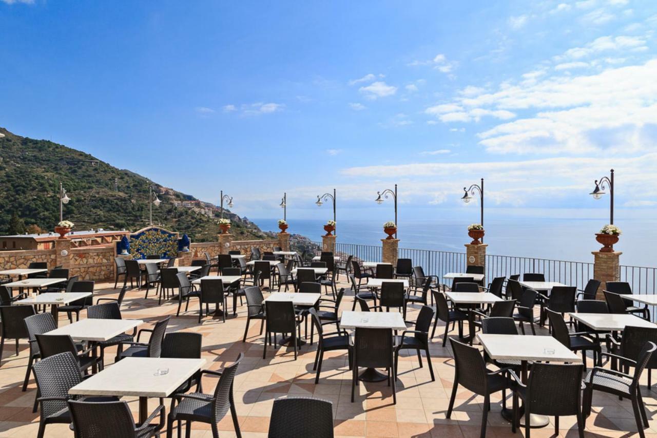 Hotel Olimpo Le Terrazze Летояни Екстериор снимка